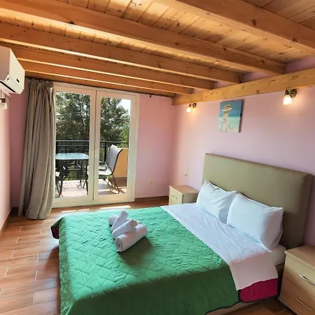 Argo Maisonettes