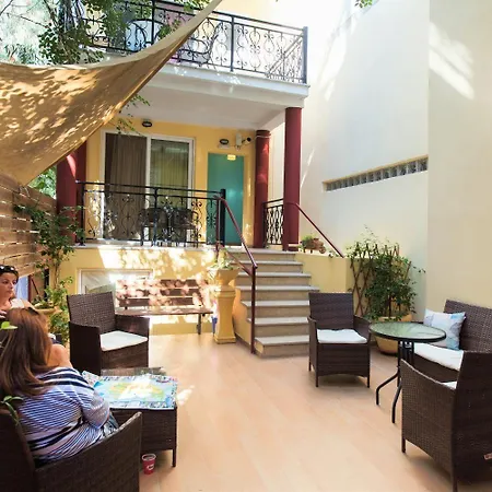 Argo Maisonettes דירה *